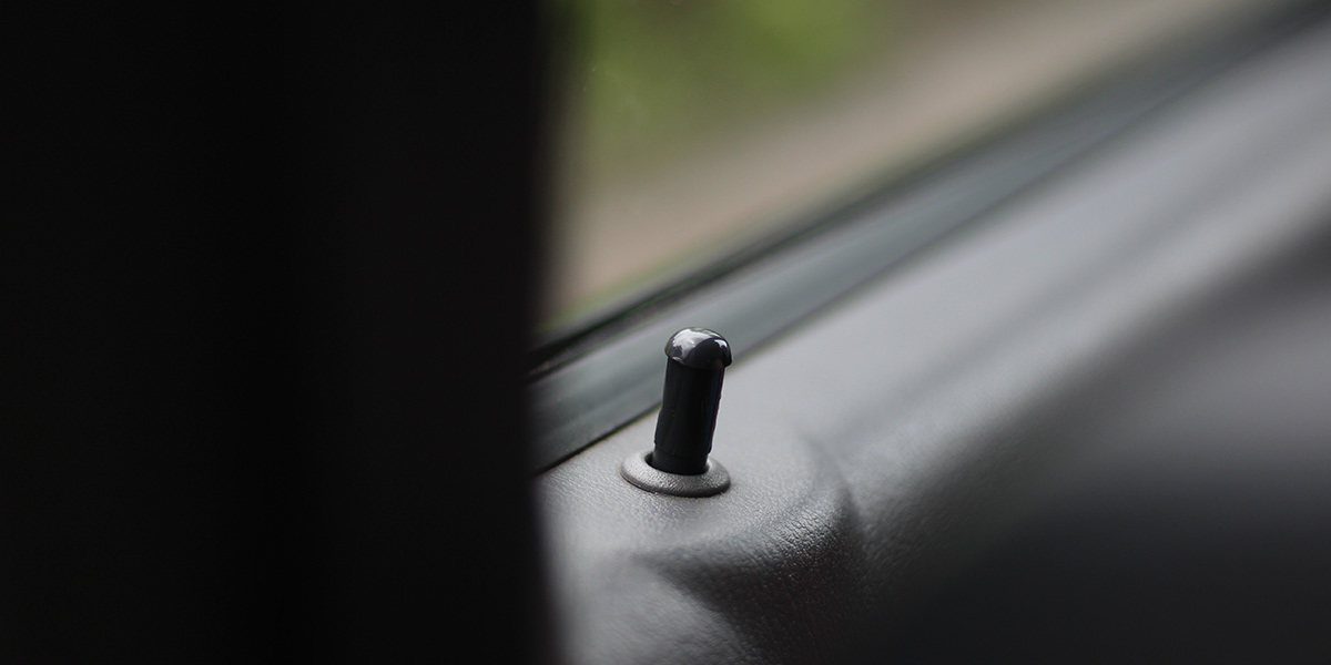 Vehicle door lock