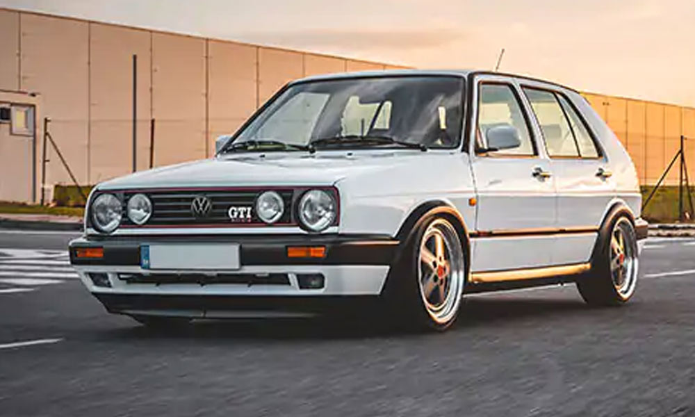 JKI25-VW-Classic-Golf-Insurance-Header-1 A retro VW Golf GTI with modified suspension and wheels