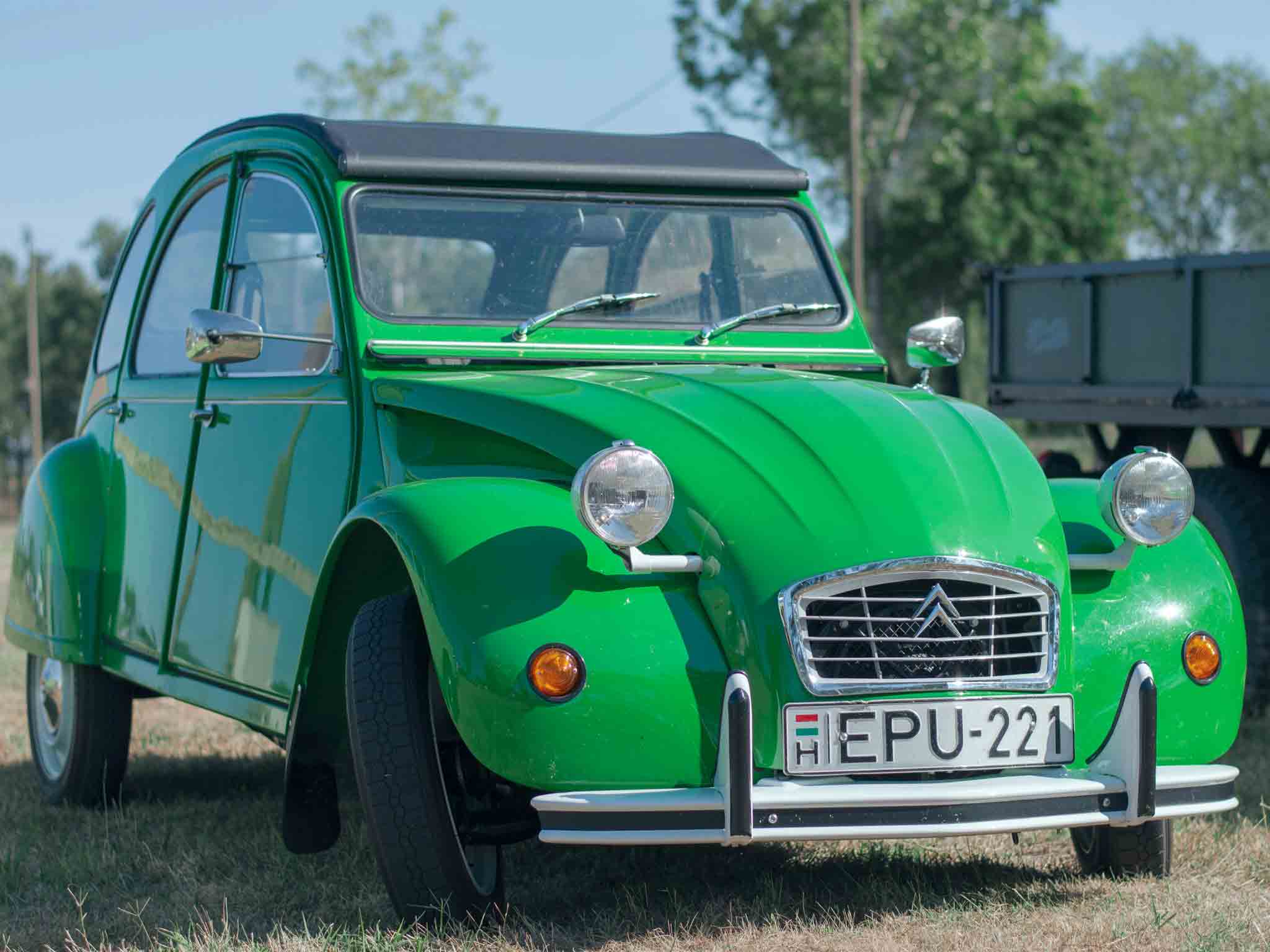 A French Favourite Citroen 2CV | Specialist Classic Car Insurance From Just Kampers Insurance